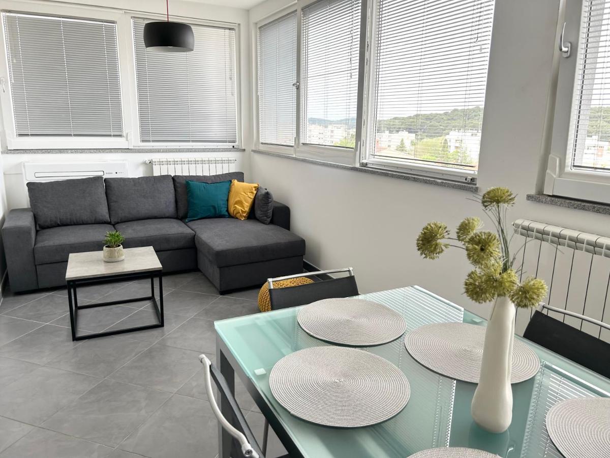 Apartment Flora Pula Zewnętrze zdjęcie