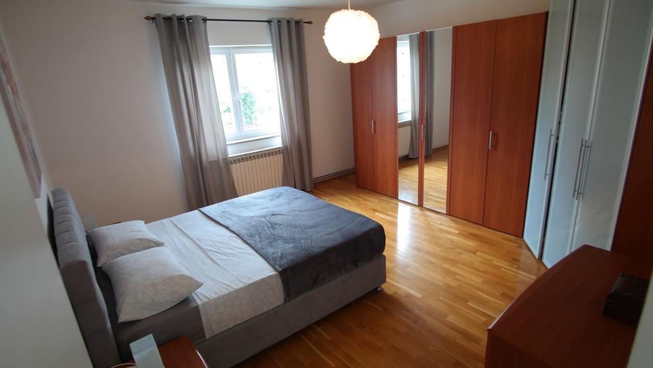 Apartment Flora Pula Zewnętrze zdjęcie
